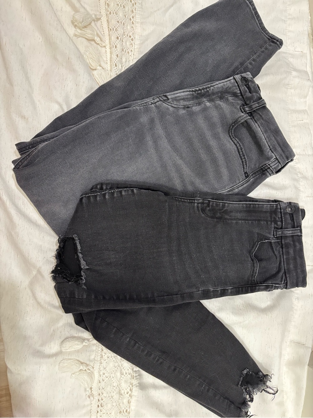 Bundle of 2 American Eagle Jeans